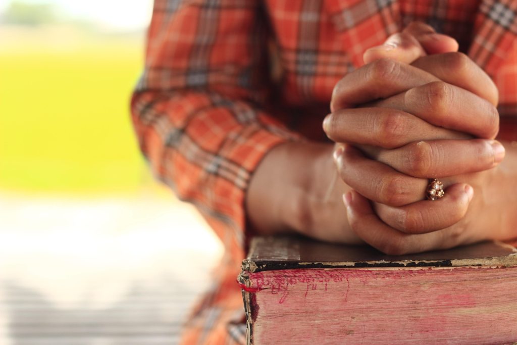 How to Build a Powerful Daily Prayer Routine That Actually Works